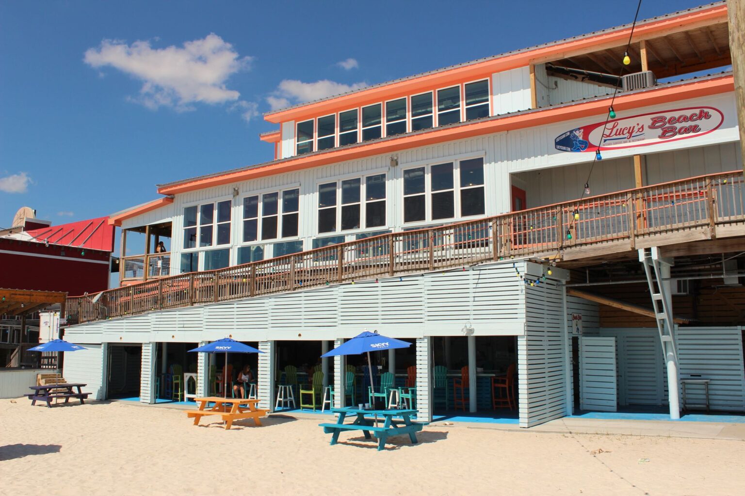 Biloxi Lucy's Retired Surfers Bar & Restaurant